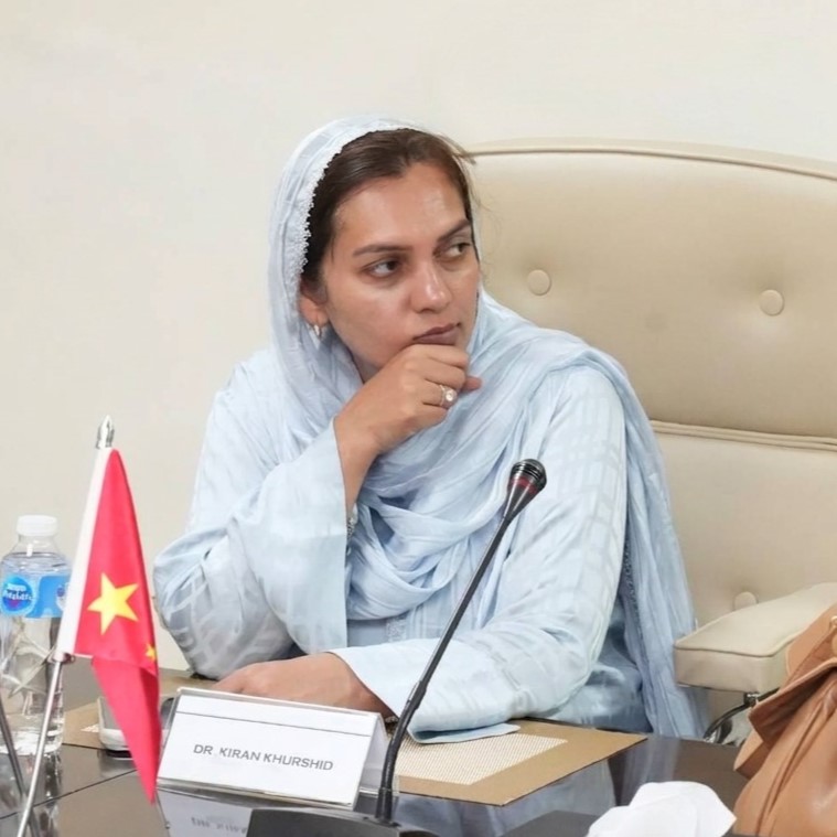 Dr. Kiran Khurshid